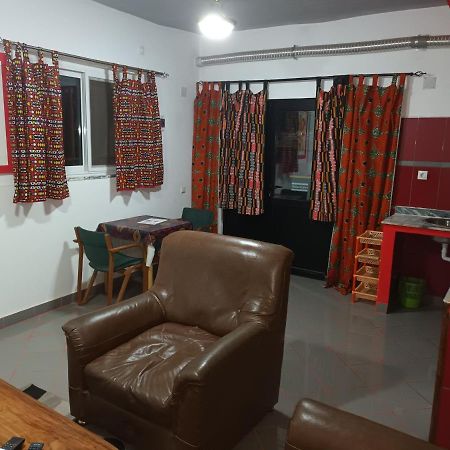 Hotel Badinca Alojamento Low Cost In Bissau Avenida Francisco Mendes Εξωτερικό φωτογραφία