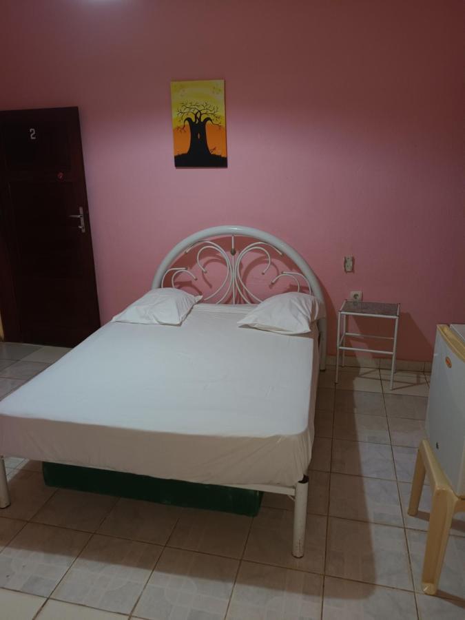 Hotel Badinca Alojamento Low Cost In Bissau Avenida Francisco Mendes Εξωτερικό φωτογραφία