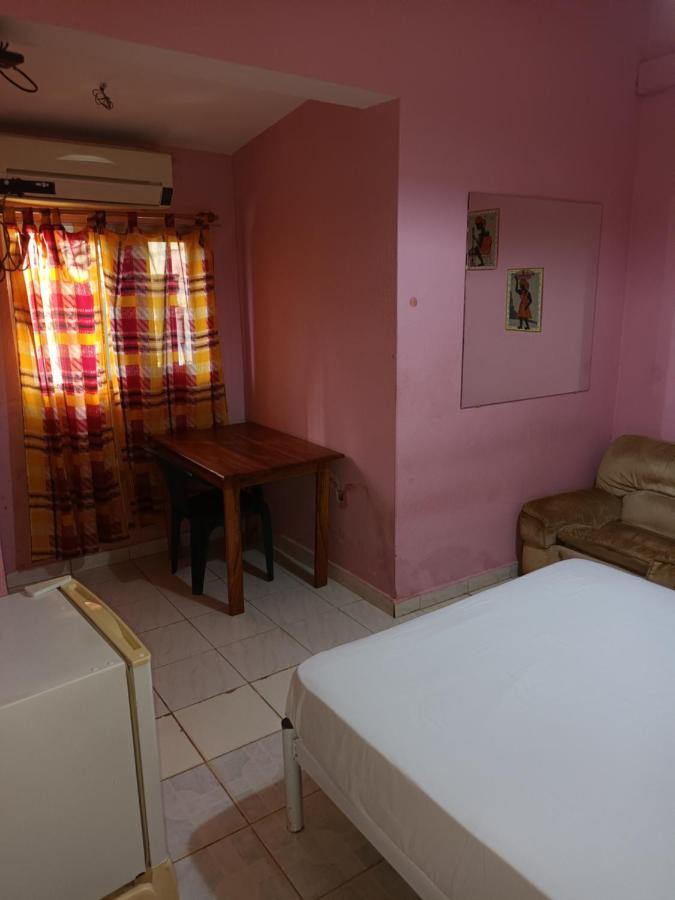 Hotel Badinca Alojamento Low Cost In Bissau Avenida Francisco Mendes Εξωτερικό φωτογραφία